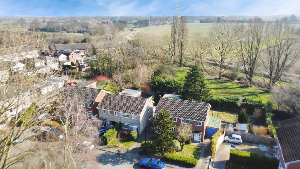 3 bed Semi-Detached