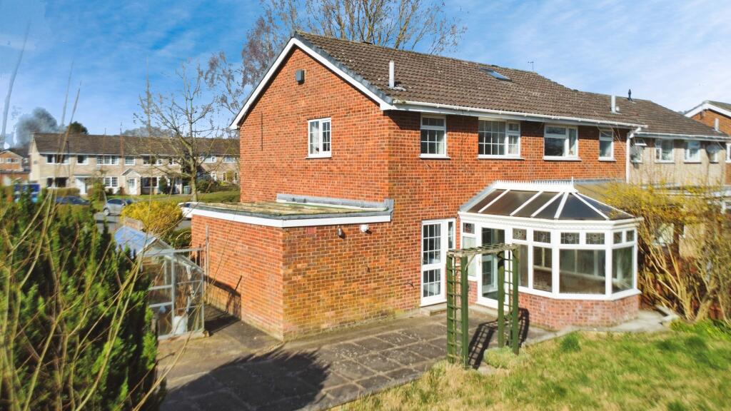 3 bed Semi-Detached