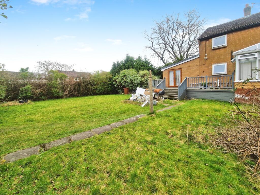 3 bed End of Terrace