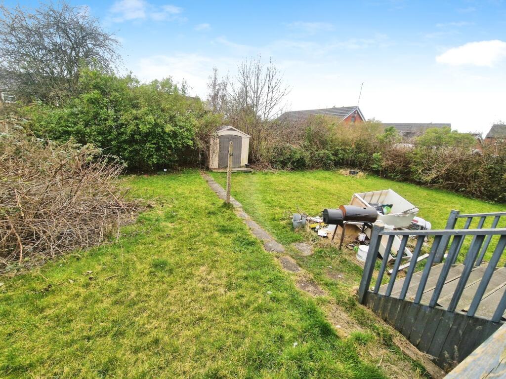 3 bed End of Terrace