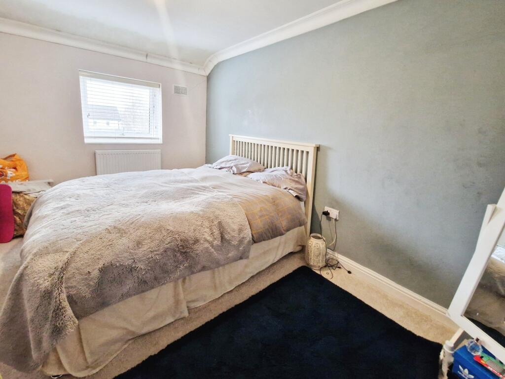 3 bed End of Terrace