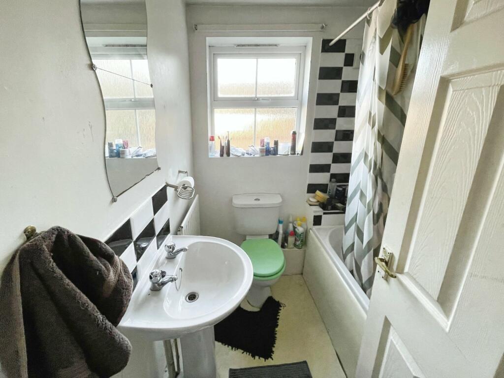 2 bed Semi-Detached