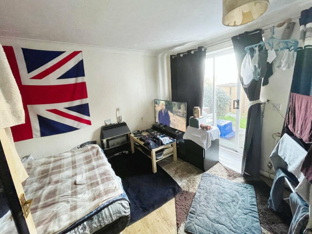2 bed Semi-Detached