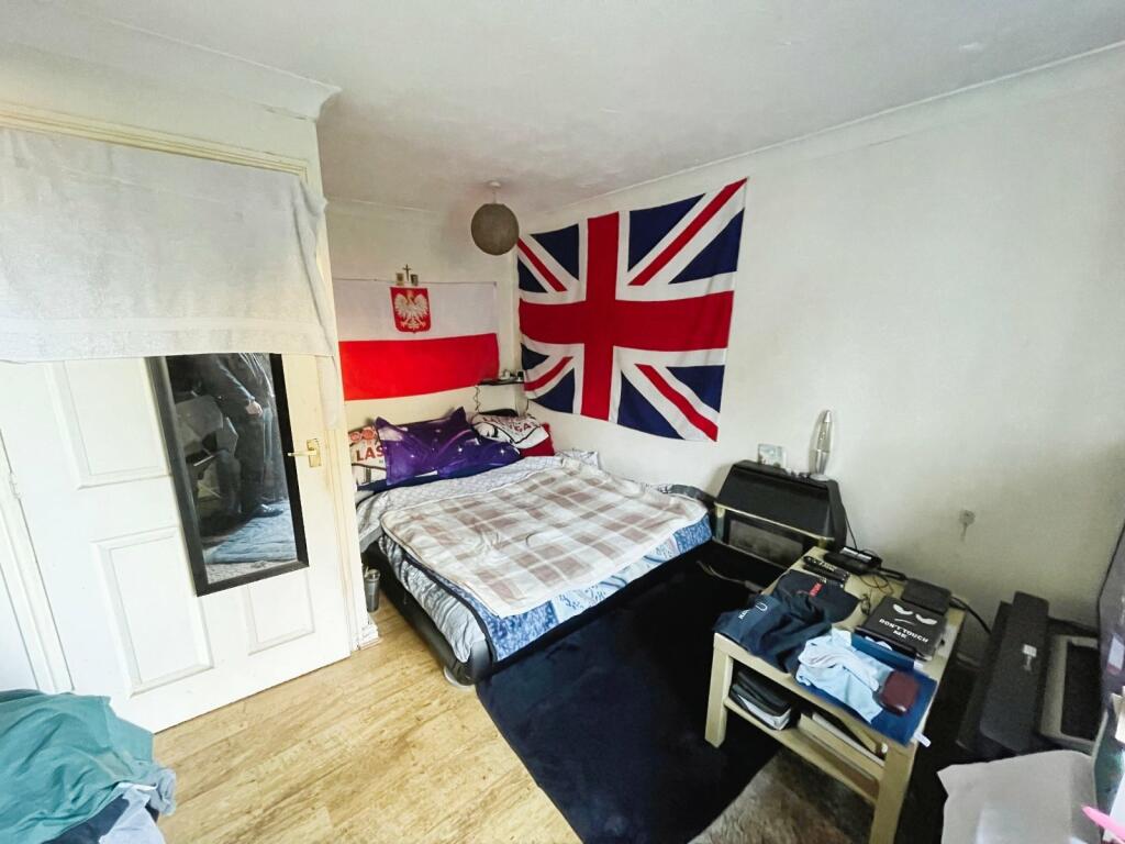 2 bed Semi-Detached