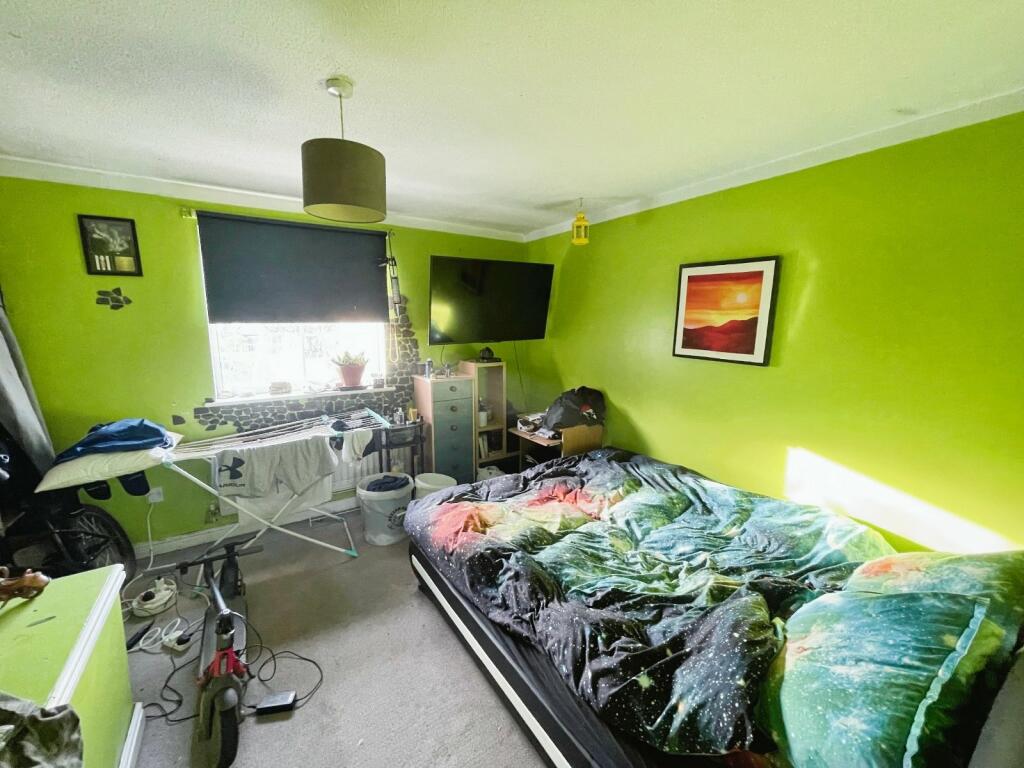 2 bed Semi-Detached