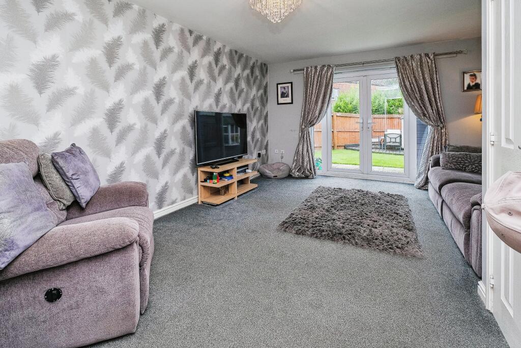 3 bed Semi-Detached