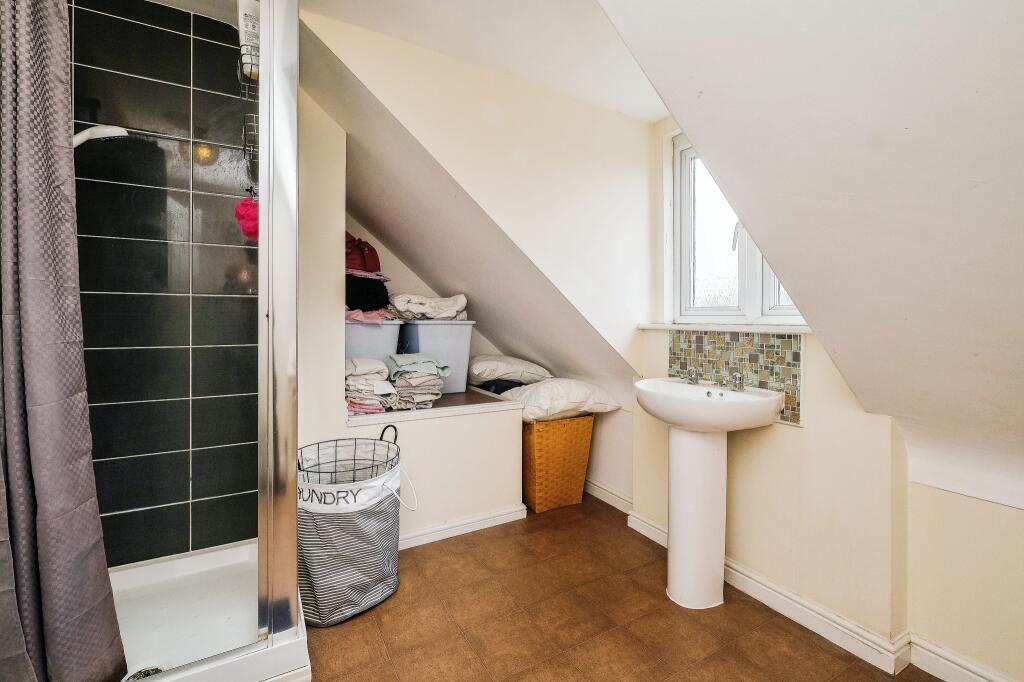 3 bed Semi-Detached