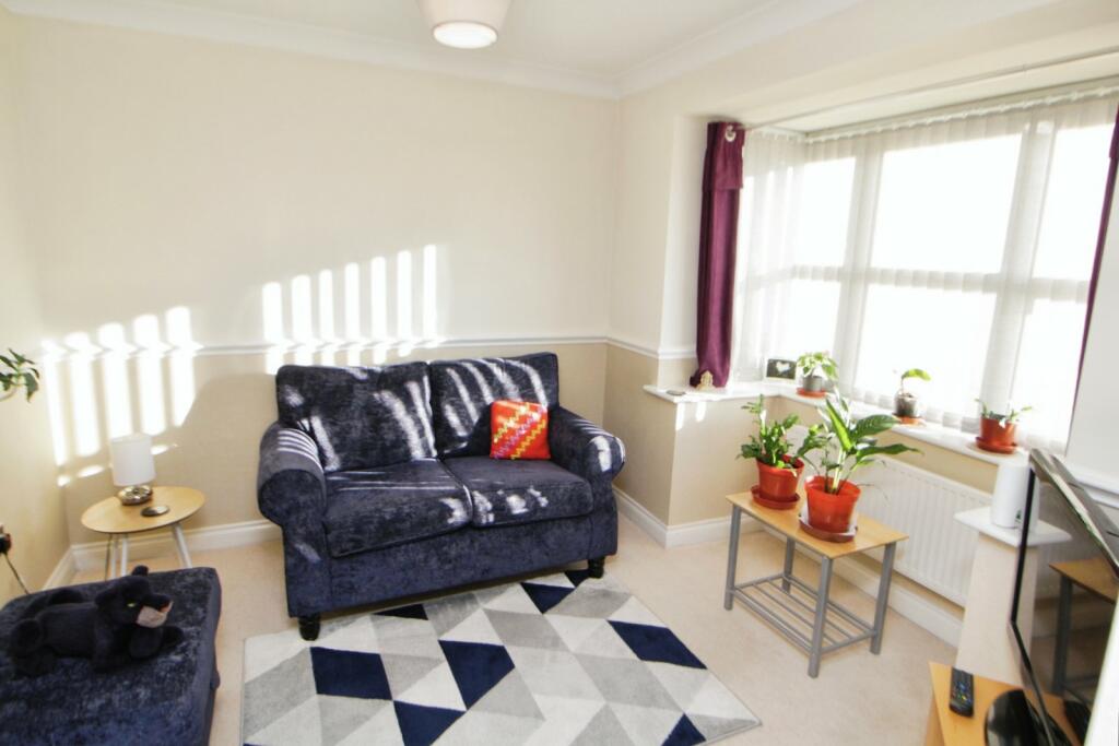 4 bed Detached