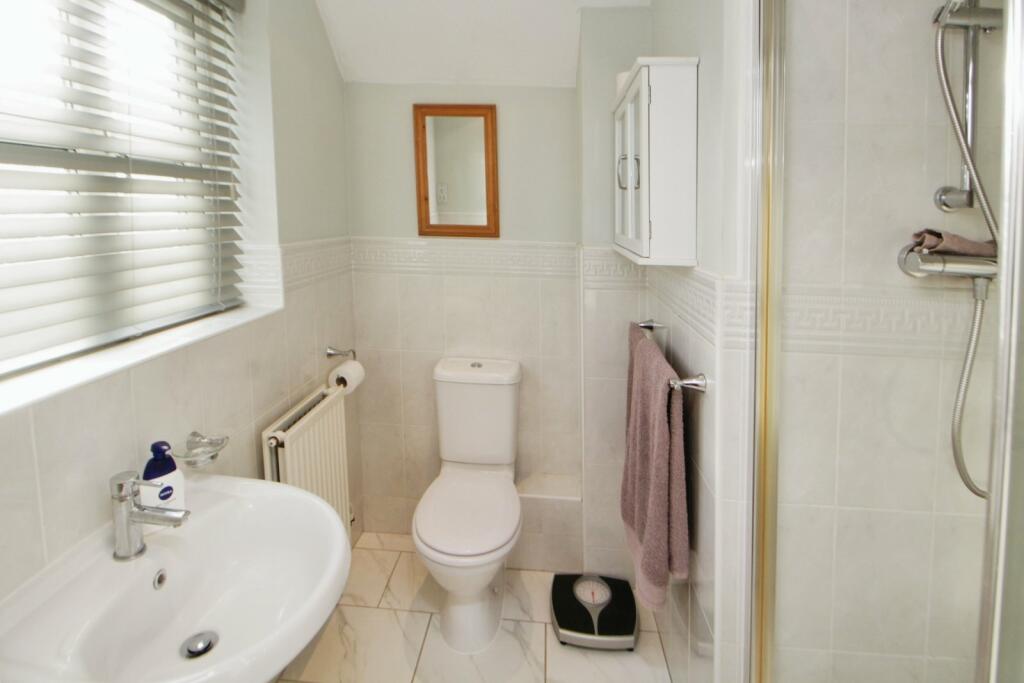 4 bed Detached