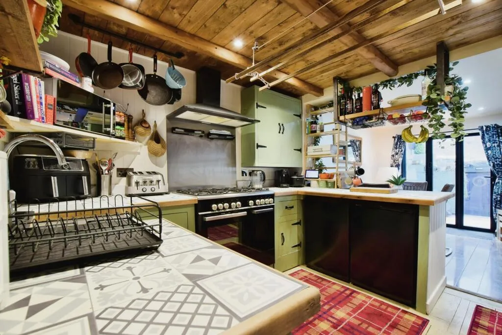 2 bed Terraced