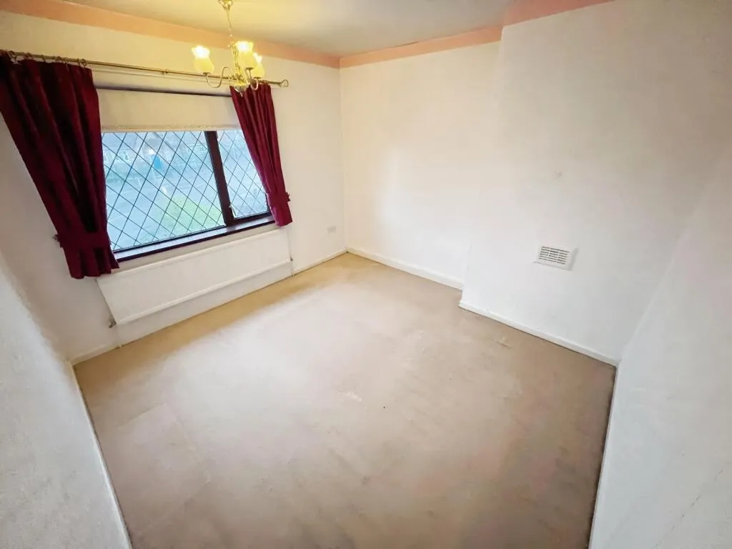 3 bed Semi-Detached