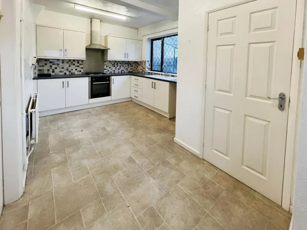 3 bed Semi-Detached