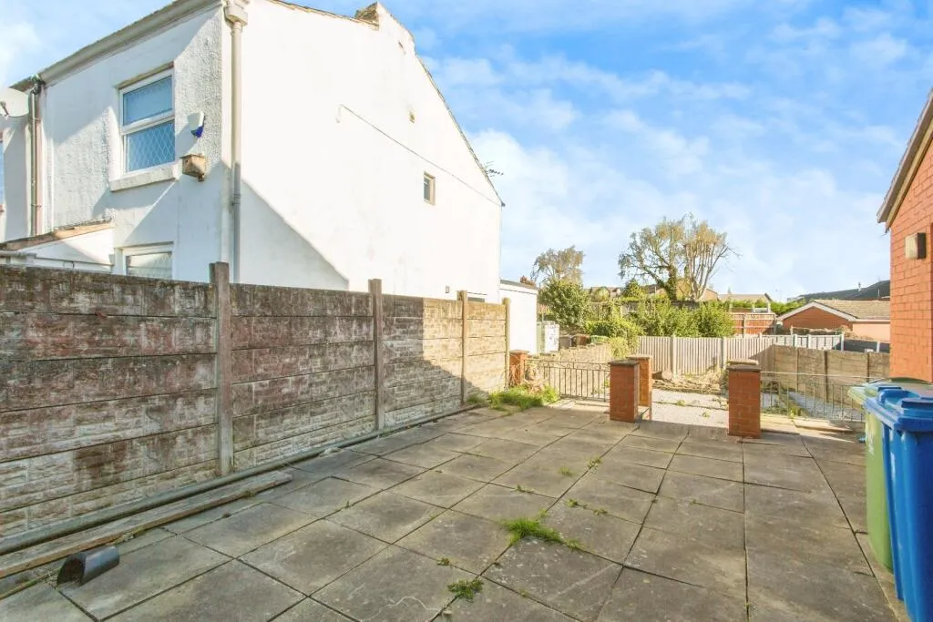 3 bed Semi-Detached