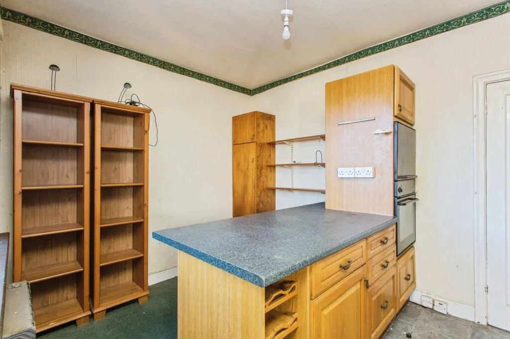 3 bed Semi-Detached