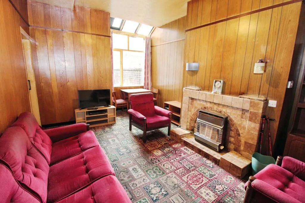 3 bed Terraced