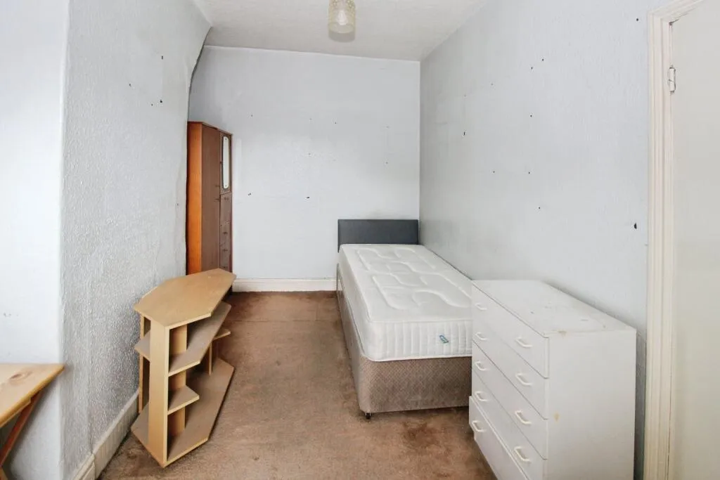 3 bed Terraced