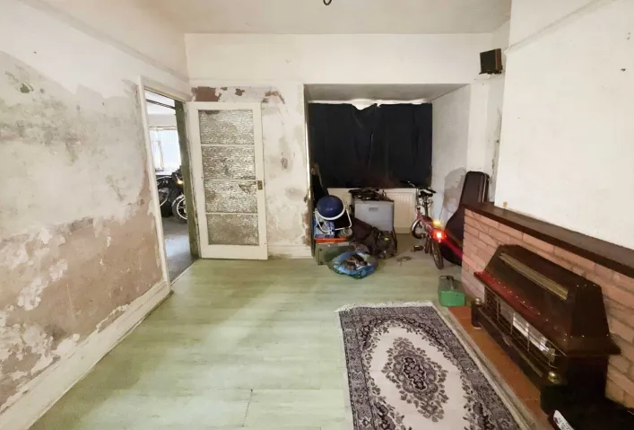 3 bed End of Terrace