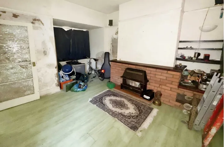 3 bed End of Terrace