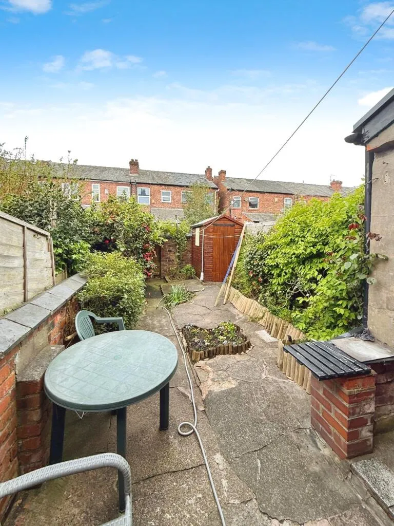 2 bed Terraced