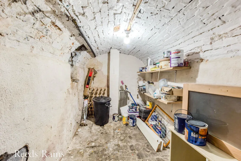 2 bed Terraced