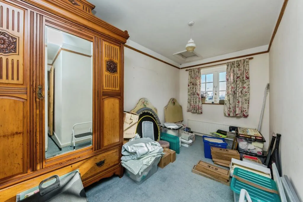 4 bed Character Property