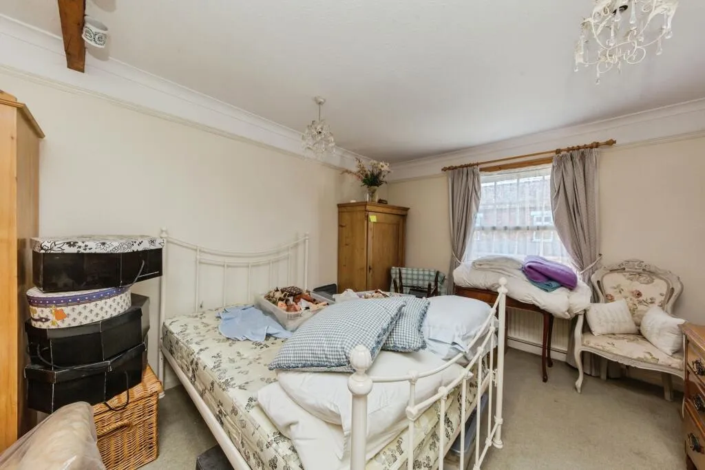 4 bed Character Property