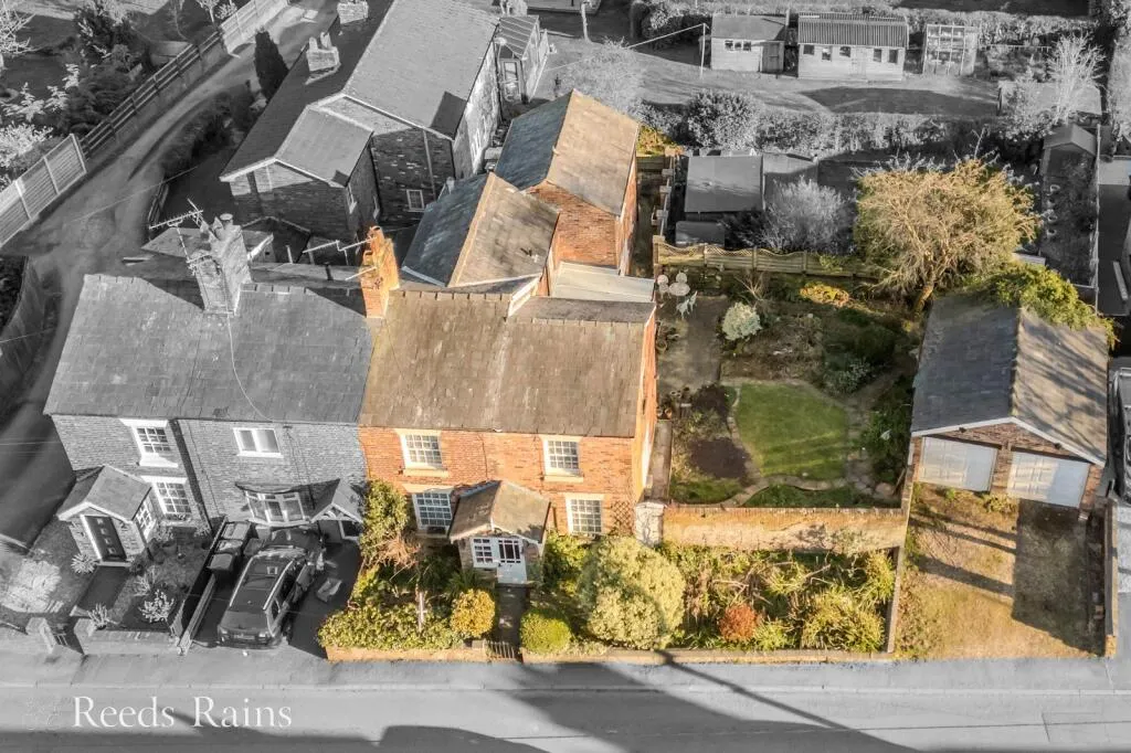 4 bed Character Property