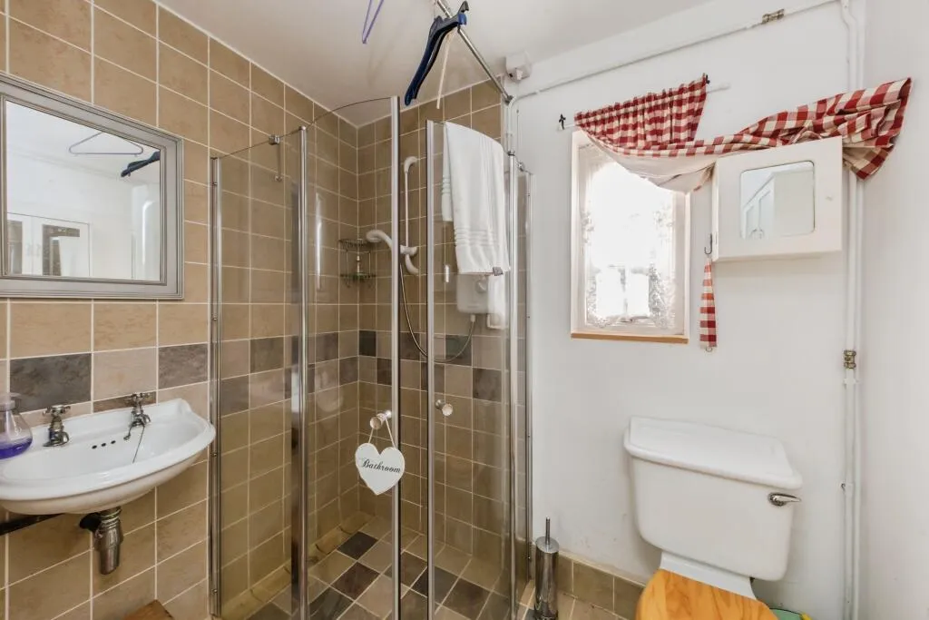 4 bed Character Property