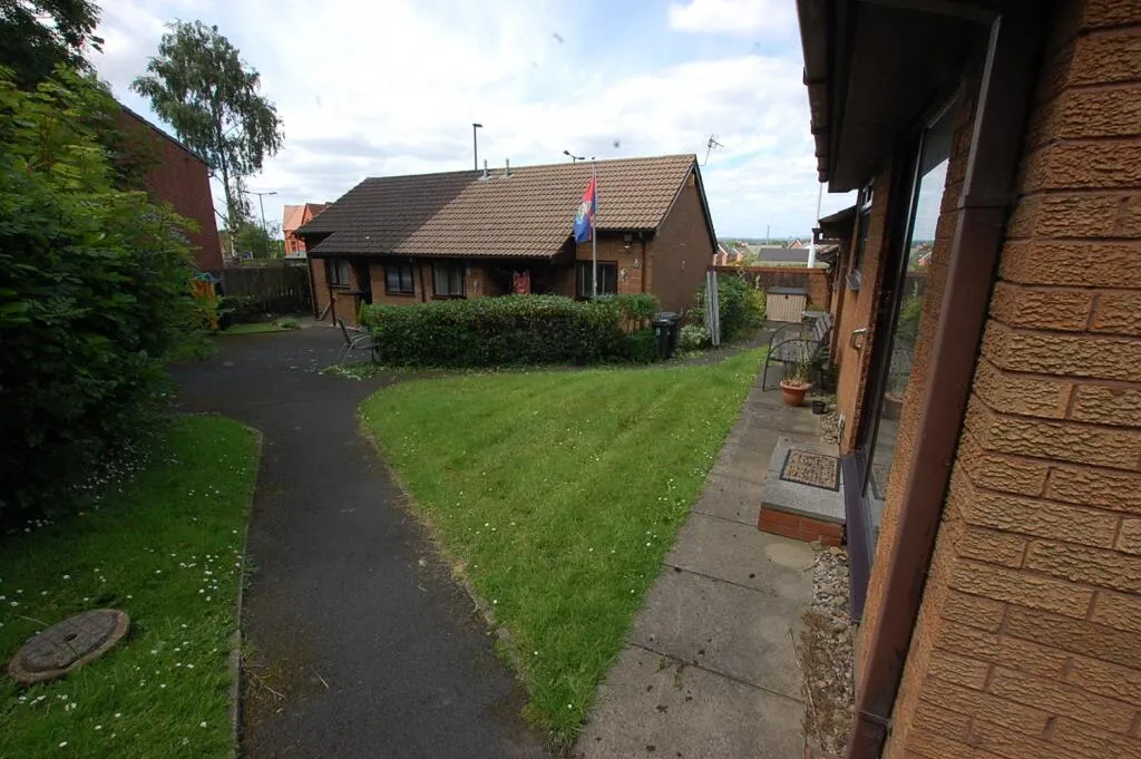 2 bed Semi-Detached Bungalow