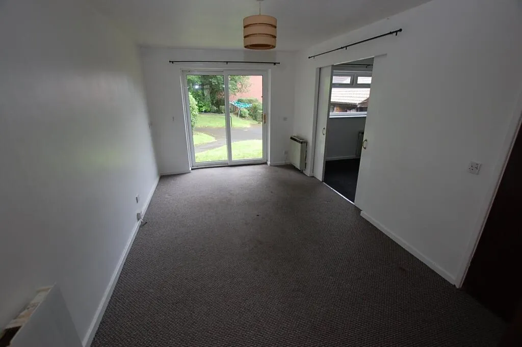 2 bed Semi-Detached Bungalow