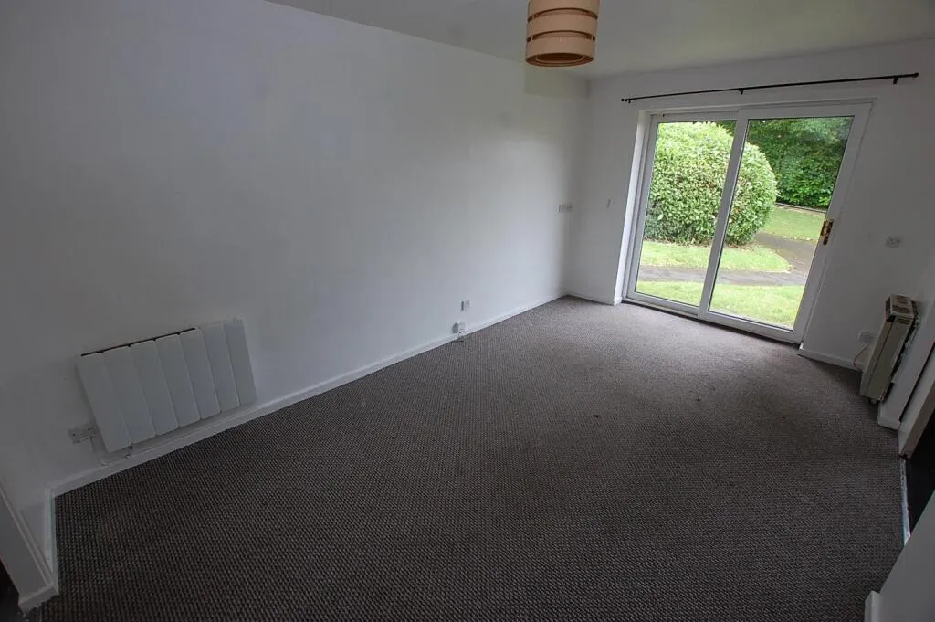 2 bed Semi-Detached Bungalow