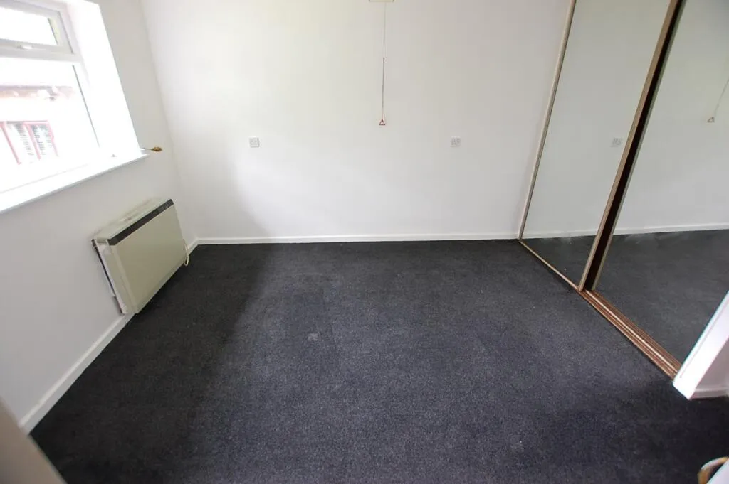 2 bed Semi-Detached Bungalow