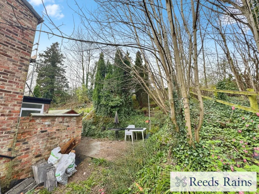 3 bed Terraced
