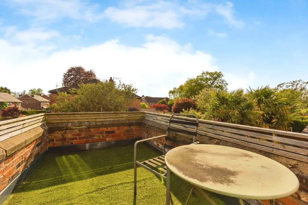 3 bed Terraced