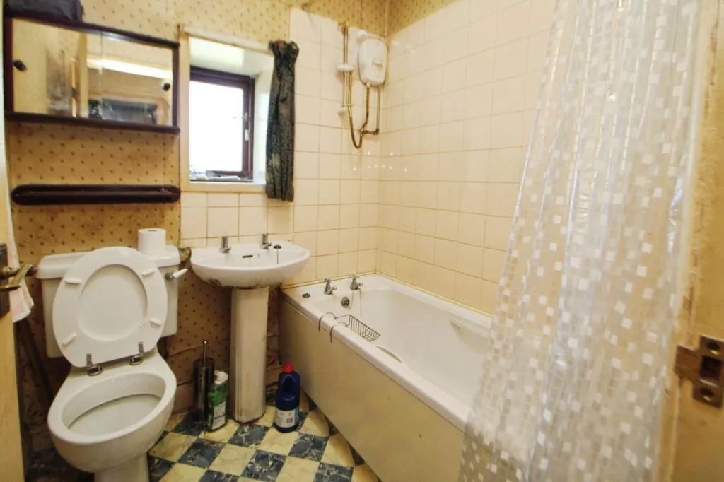 2 bed Terraced