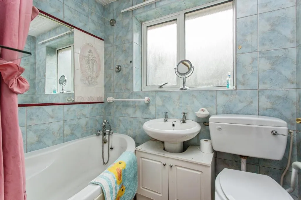 3 bed Terraced