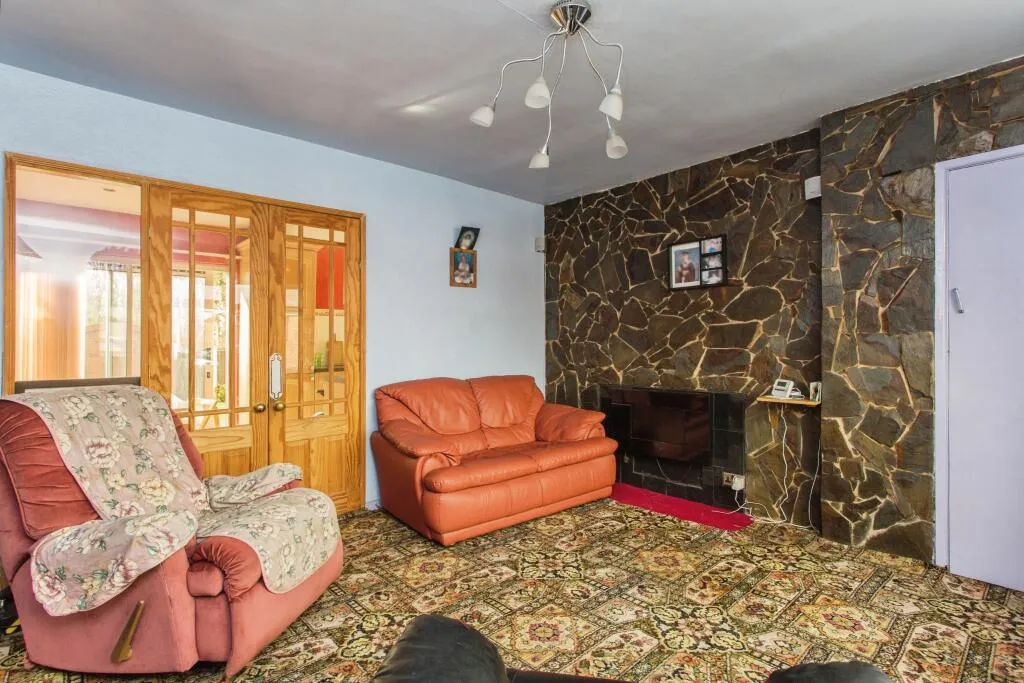 3 bed Terraced