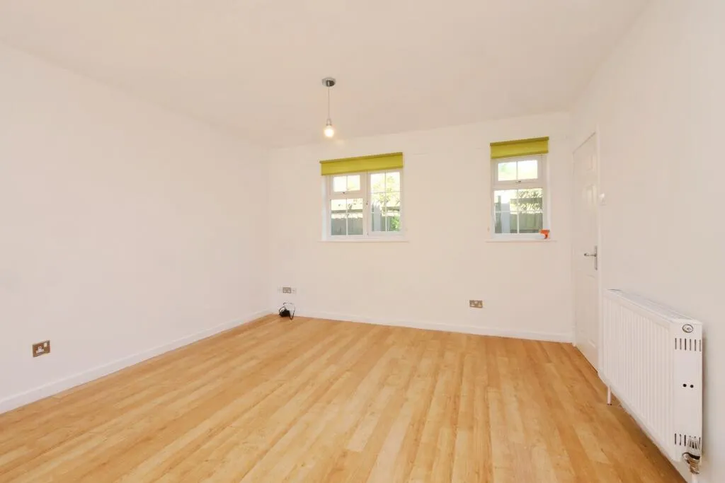 1 bed Semi-Detached