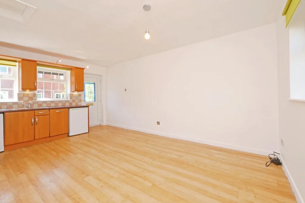 1 bed Semi-Detached