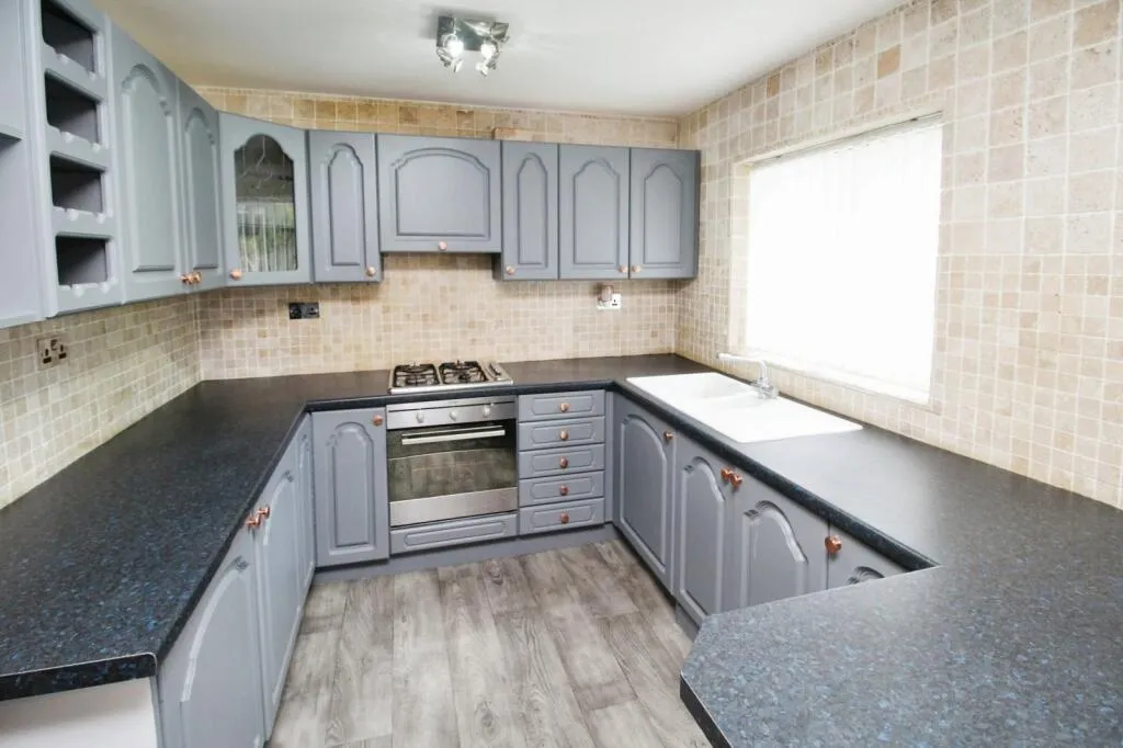 2 bed Semi-Detached Bungalow