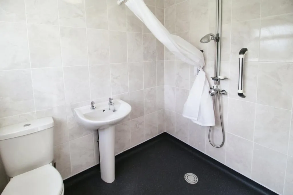 2 bed Semi-Detached Bungalow
