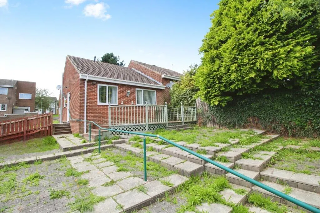 2 bed Semi-Detached Bungalow