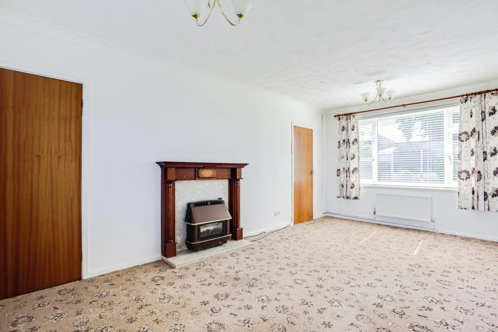 2 bed Semi-Detached