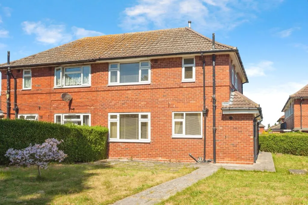 2 bed Semi-Detached