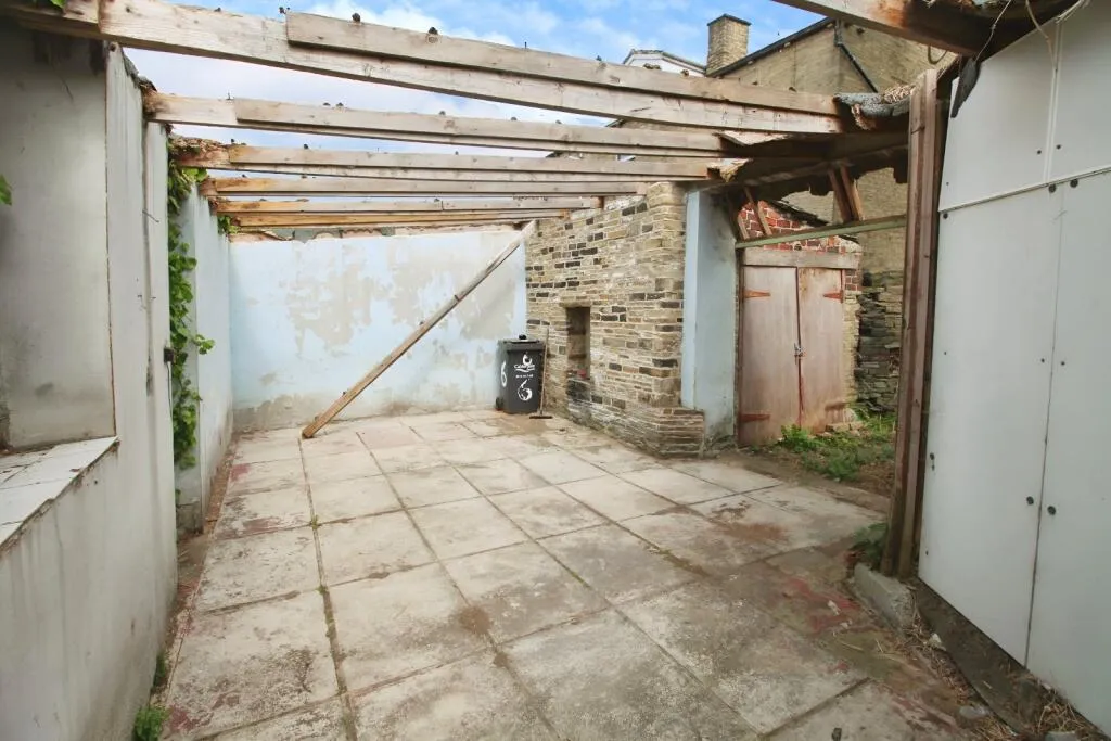 3 bed Terraced
