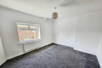 2 bed End of Terrace