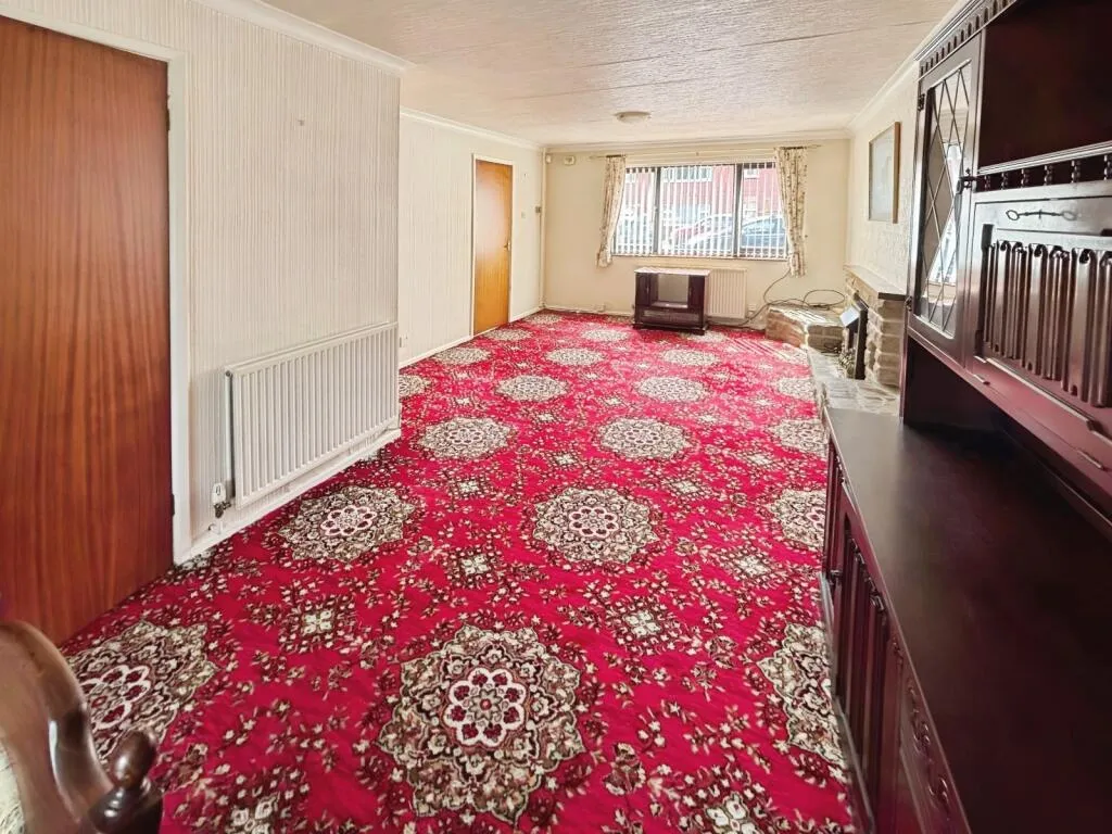3 bed End of Terrace