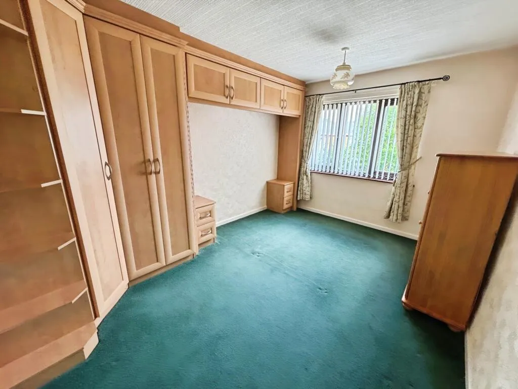 3 bed End of Terrace