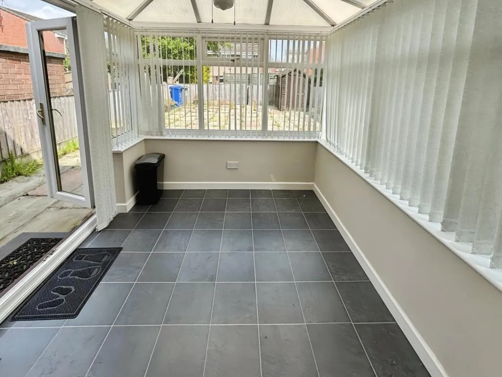 3 bed End of Terrace