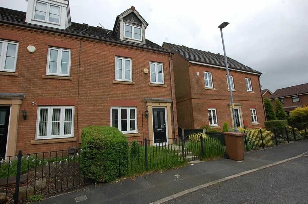 3 bed Terraced